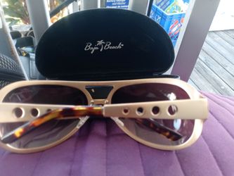 Sunglasses Oakley And Baja Beach