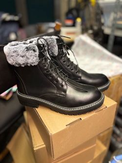 Women boots size 9 no box