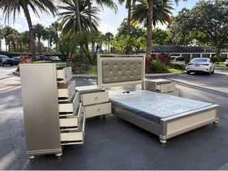 Beautiful Bedroom Set Queen Size Solid Wood Silver Color Like New By Vietnam furniture