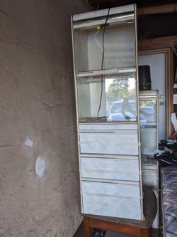 2 Drawers