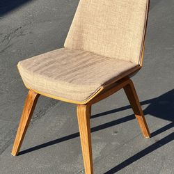 Chair - Mid Century Modern 