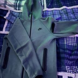 Nike Tech Fleece