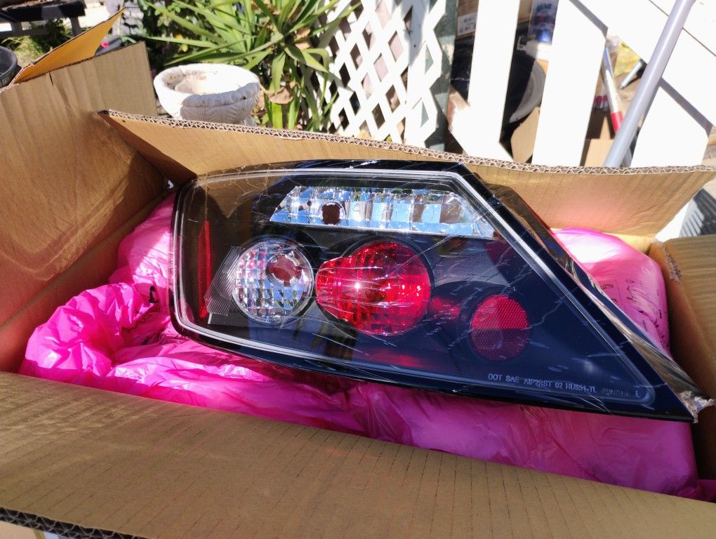 Tail Lights 06-10 Civic Coupe Not For 4 Door Only For 2 Door