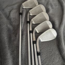 Wilson D7 Golf Irons 