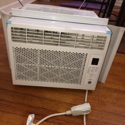 GE Air Conditioner 6000 BTU