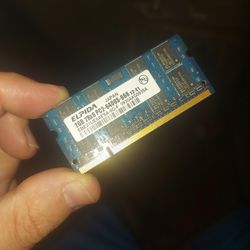Elpida 2GB PC2 RAM