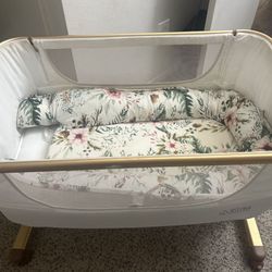 bassinet 