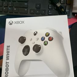 Xbox Wireless And Bluetooth Robot White