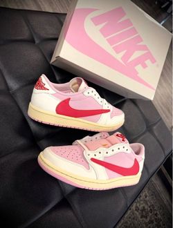 Jordan one low Travis Scott, tropical pink