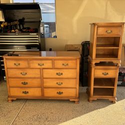 Solid Oak Bedroom Set Dressers Nightstands And Mirror