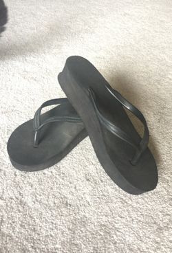 Black ladies sandals