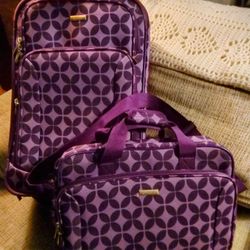 New EMBARK LUGGAGE SET 