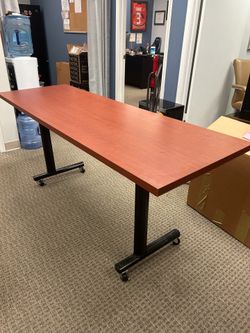 Mahogany Table On Wheels 6 Ft X 2 Ft