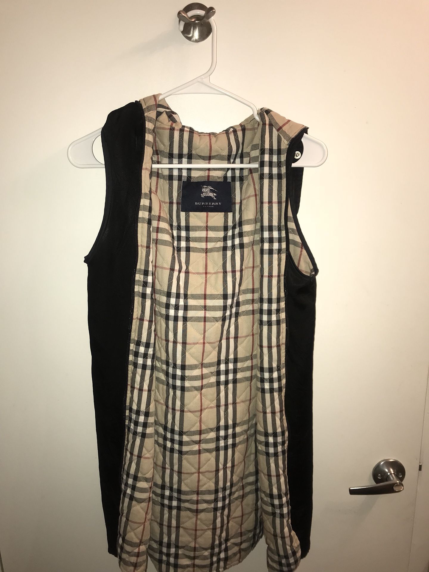 Small Burberry raincoat vest