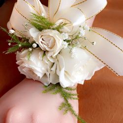 Corsages and Boutonnières $35 Or 2x $60 Beaumont 