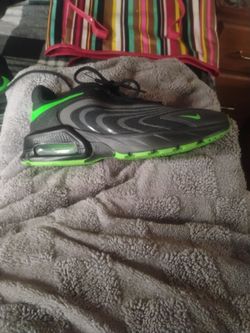 Nike Air Max Sneaker Gray Green