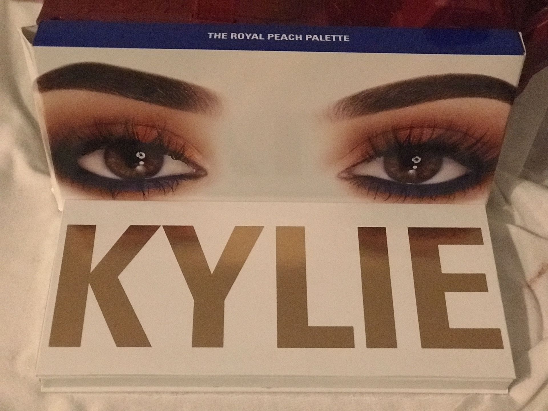 Eyeshadow palette, kylie jenner peaches