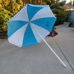 Large Umbrella Beach - Camping - At the Swimming Pool Excellent Condition