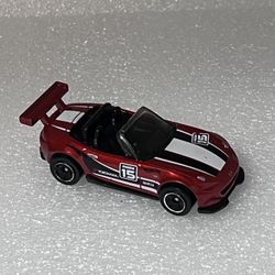 Hot Wheels Compact Kings 2/10 '15 Mazda MX-5 Miata in Red 80/250 Mint