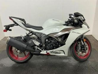 2025 KAWASAKI ZX636KSFAL NINJA ZX-6R