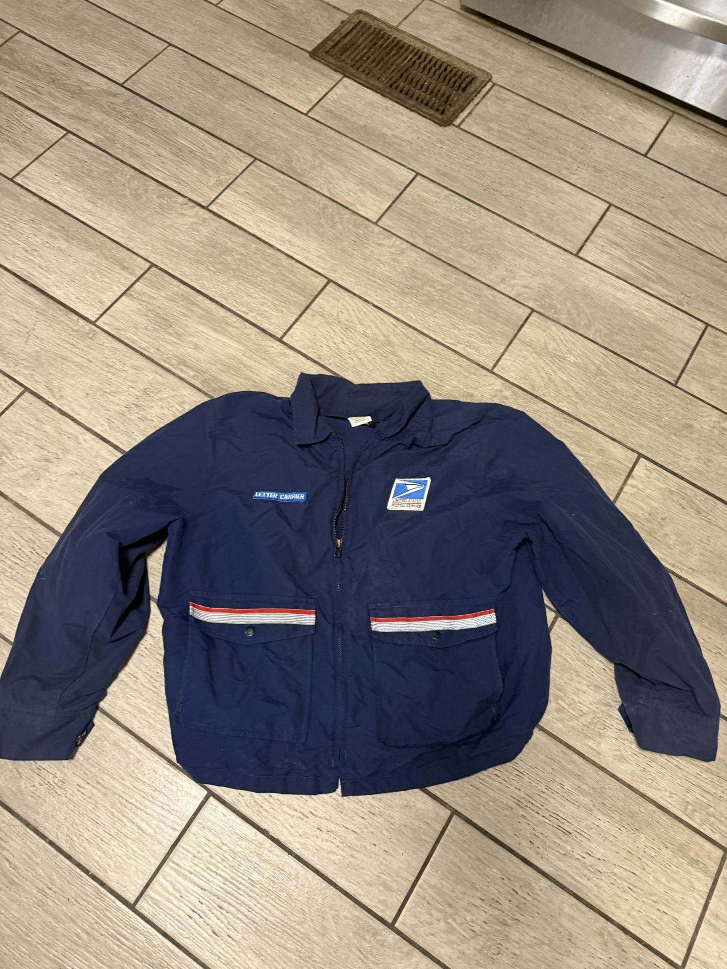 Men’s Vintage Letter Carrier Jacket Size 42