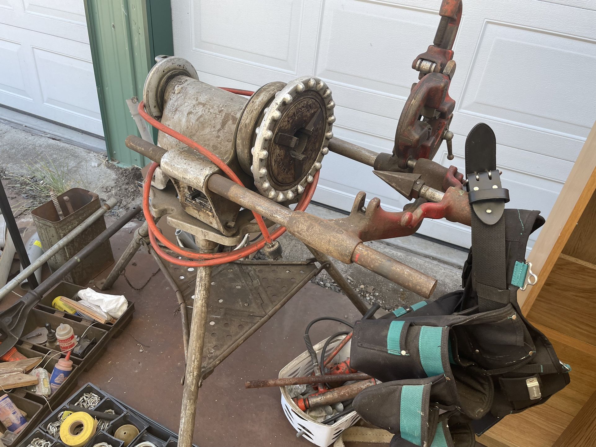 Rigid Pipe Cutter/Threader