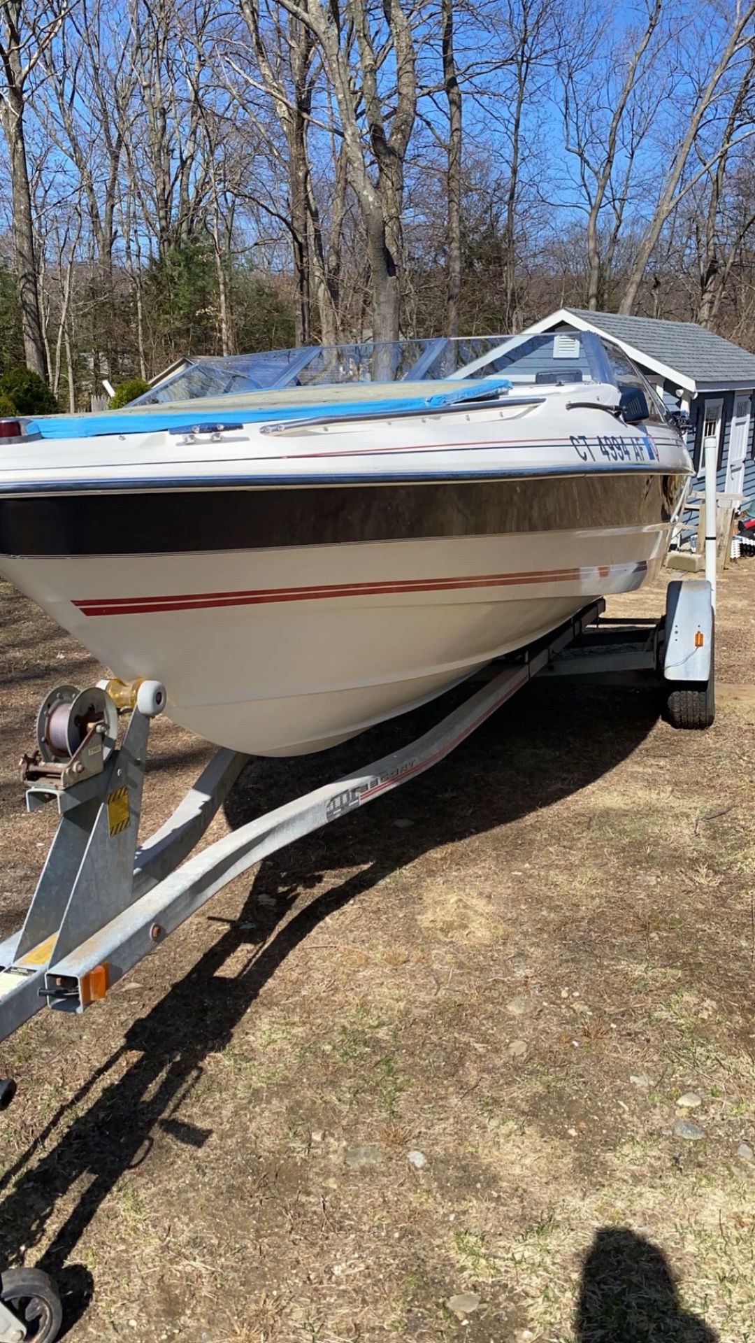 Bayliner Capri w/ Trailer