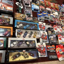 Hot Wheels Lot Of 90