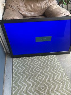 Tv with wall mounting accessories