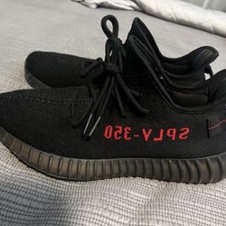 Yeezy 350 V2 Bred