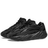 Yeezy Boost 700 V2 All Black size 11