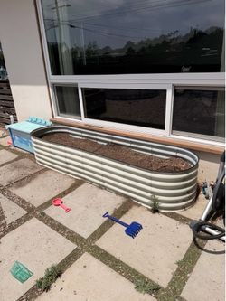 Garden box