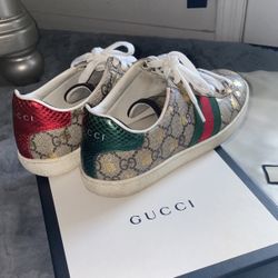 Ace gg supreme sales sneaker with bees