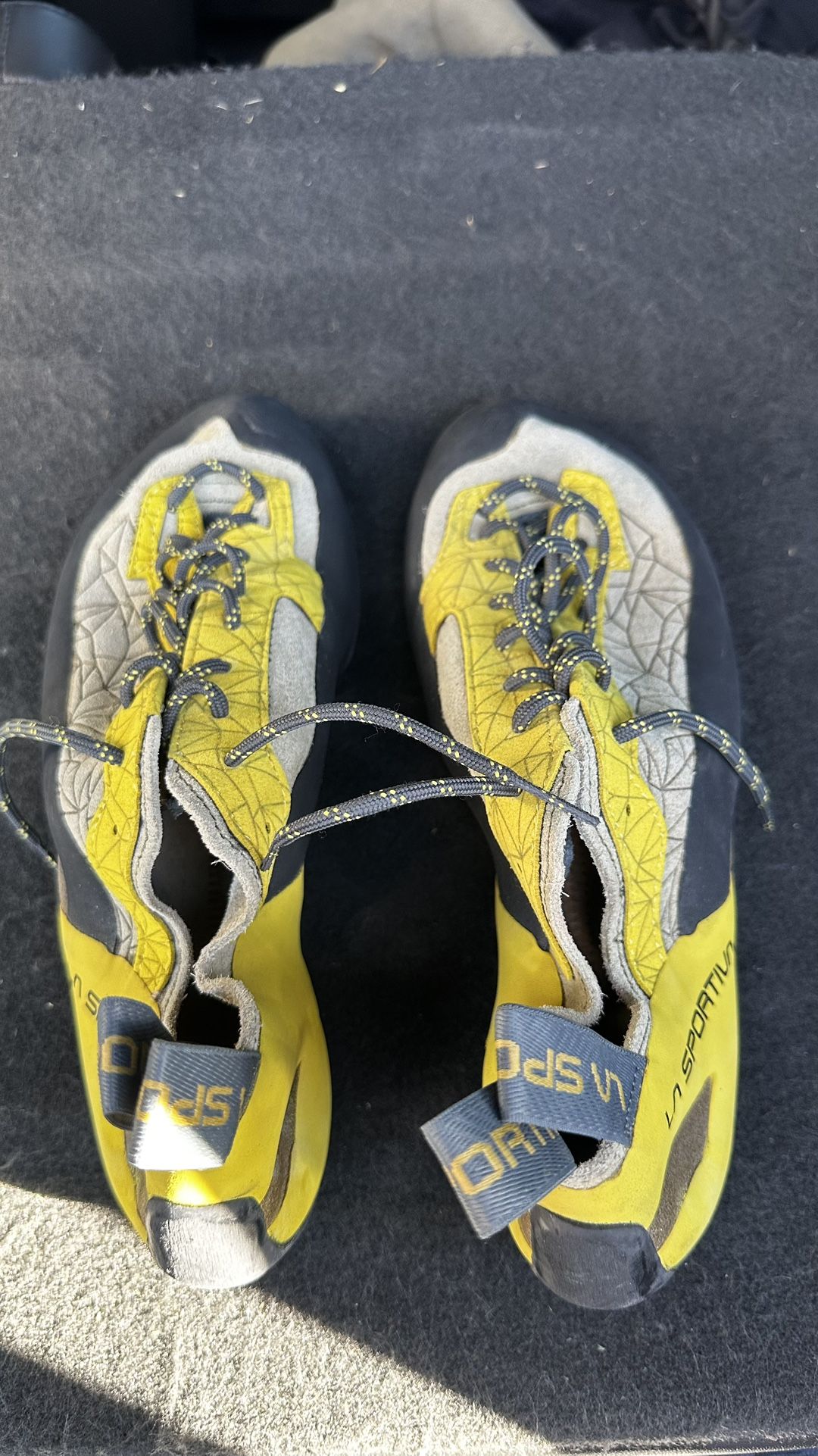 La Sportiva Climbing Shoe 42 1/2 Or 9 1/2