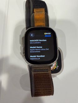 Apple Watch Ultra 49mm Titanium GPS + Cellular – Box, Charger & Extra Band