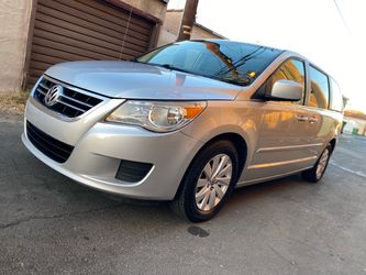 2012 Volkswagen Routan