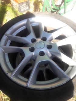 NISSAN RIM