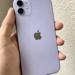 Unlocked Iphone 11 For All Carriers Like New