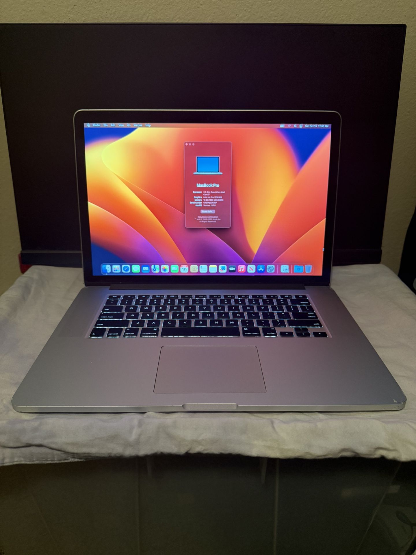 2015 MacBook Pro 2.5GHz Quad-Core Intel Core i7 (15-inch)