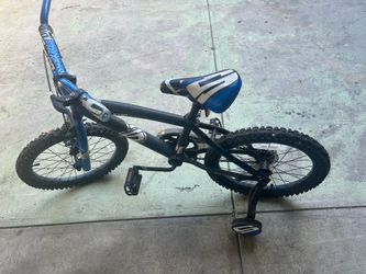 Toddlers Bike with training wheels
