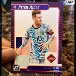 2021-22 Donruss Road To Qatar Lionel Messi Pitch Kings #10 Argentina (A)