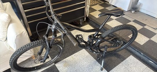 Giant Trance Mountain Bike