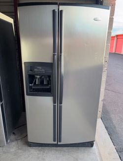 Whirlpool Stainless Steel Refrigerator And Freezer