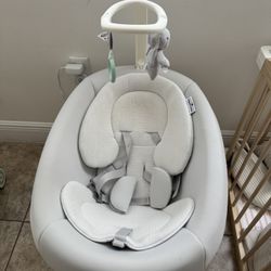 Graco SmartSense Baby Swing