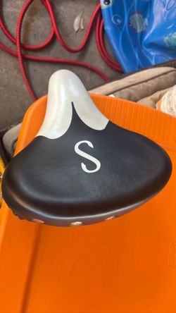 Bicycle seat