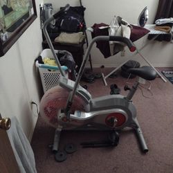 Selling A Schwinn AD2 Exercise Bike , Asking 150$ Obo Brand New Hardly Ever Used, Need To Get Rid Of, Taking Up Space