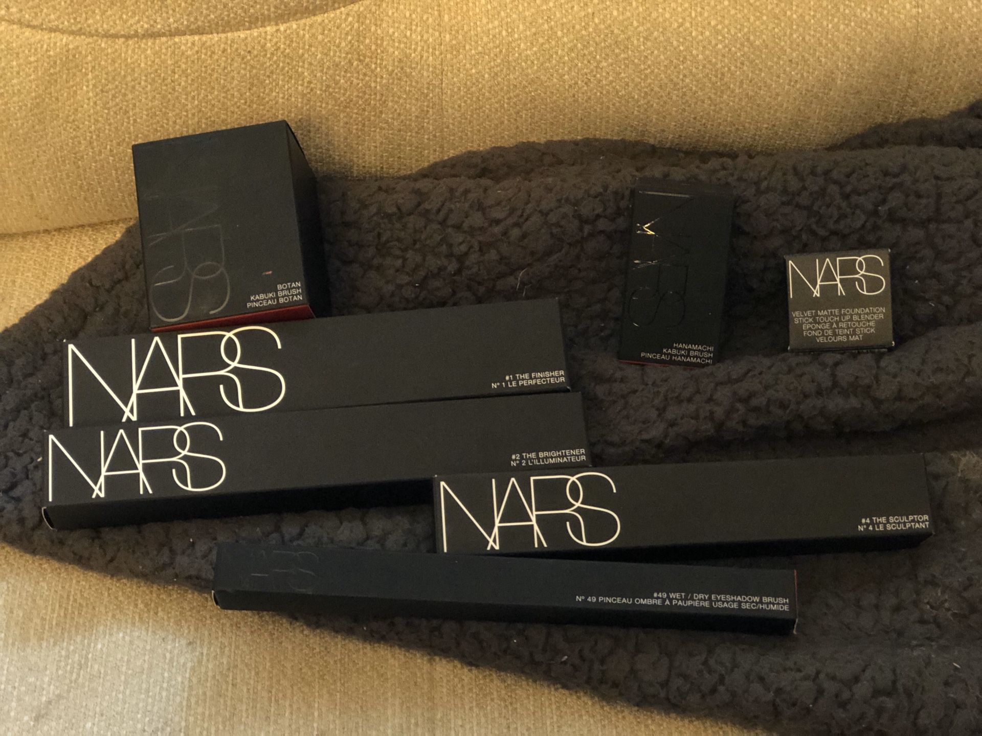 Lot of NARS Makeup Brushes ALL NEW