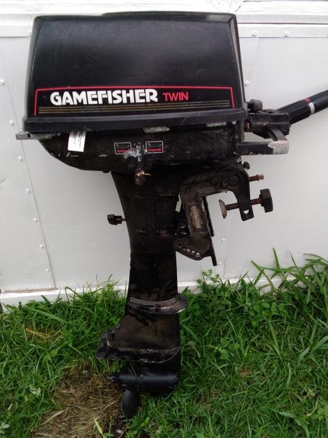 Out Board Small Twin Boat Engine Game Fisher,