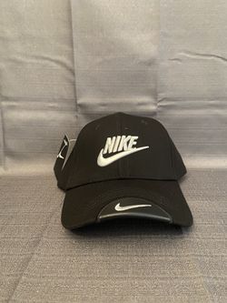 Nike Hat w/ Leather Tip 🔥🔥