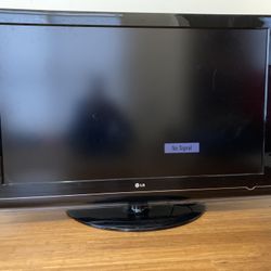 52 Inch LG Plasma TV w/swivel stand 